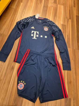 FC Bayern München Torwartdress Grösse 152 K4