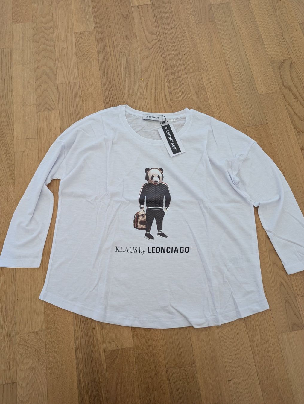 T-Shirts: Etwas Ungewöhnliches – Gebraucht aus Basel von ili_j29z 1
