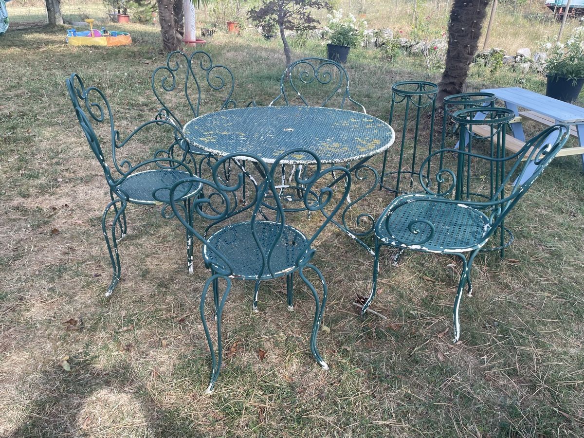 Set de table et chaises: Ensemble table et chaises jardin fer forgé vert usagé – D'occasion à Meyrin par jul_km5p 2