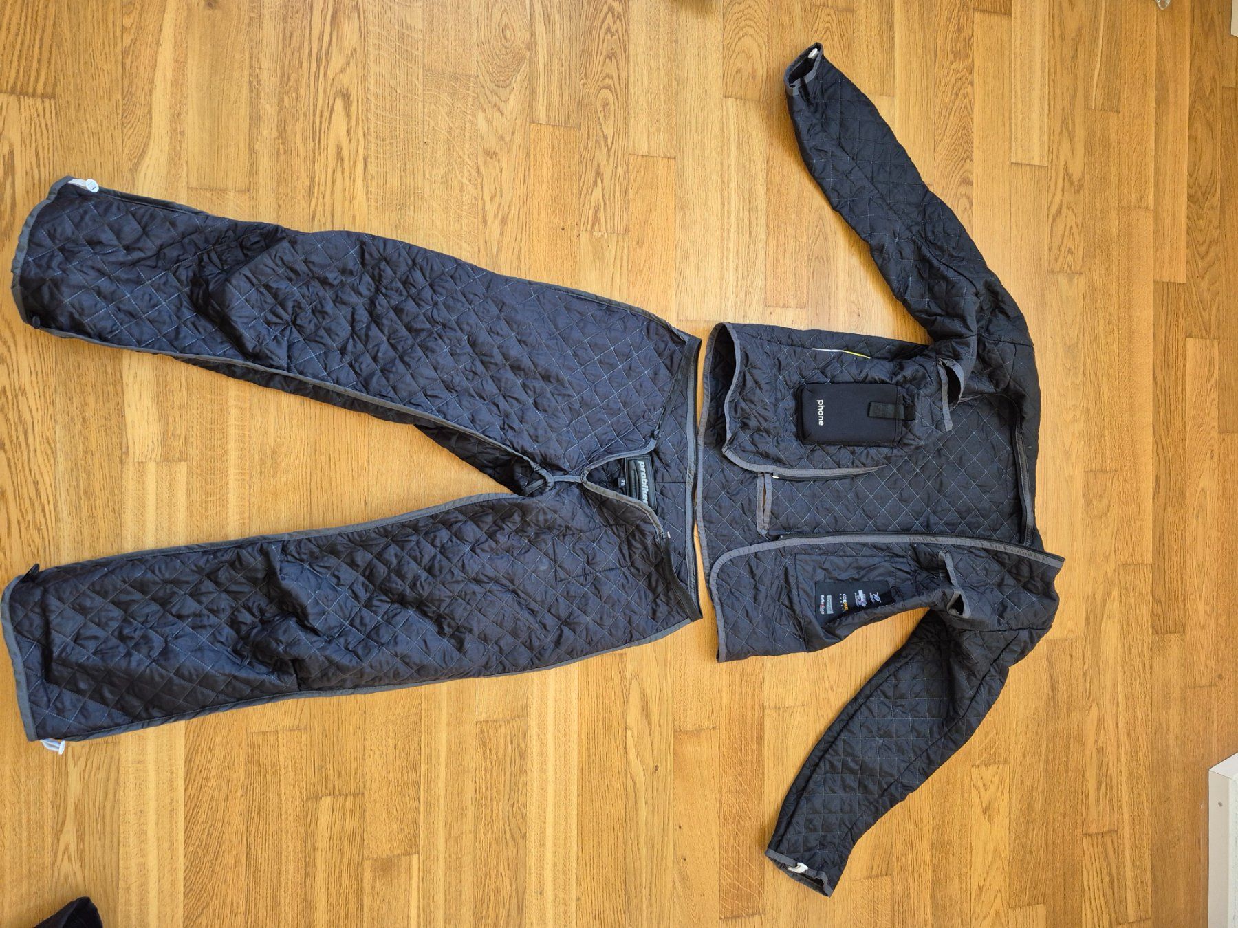 Jacken: Motorradhose und Jacke Damen – Gebraucht aus Glarus von nad_7vrv 7