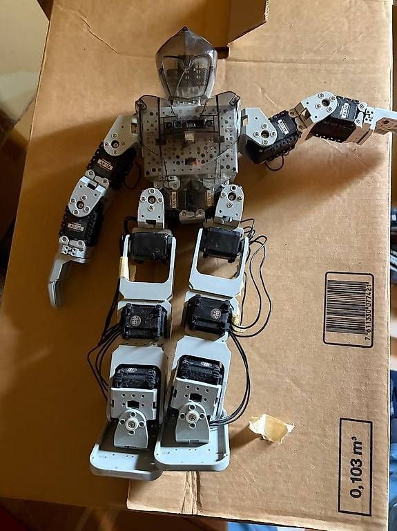 Technics Kit di costruzioni: ROBOTIS Bioloid Humanoid-Roboter zu verkaufen – Usato da Bühler venduto da shadjidj
