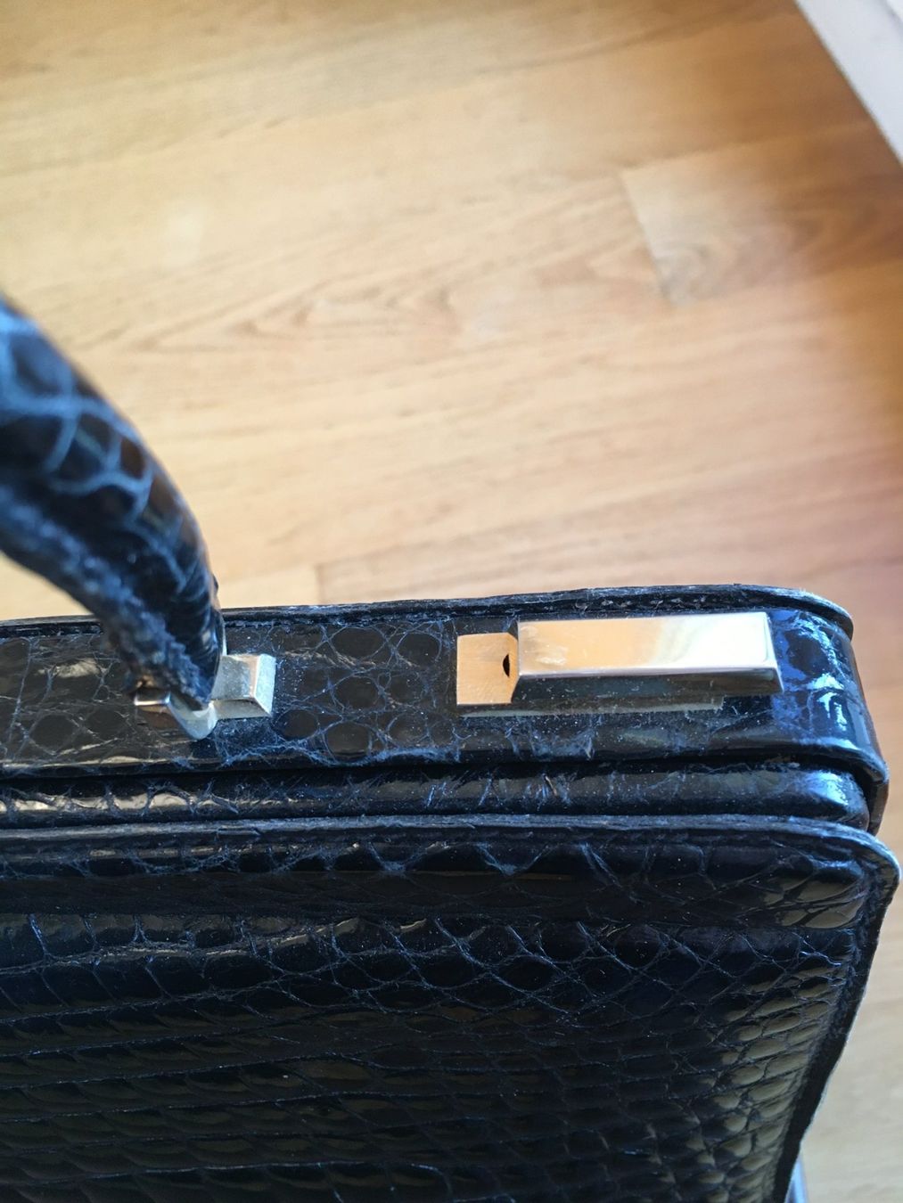 Borse da donna: Sac a main veritable crocodile Excellent etat – Usato da Prangins venduto da pad2424 2