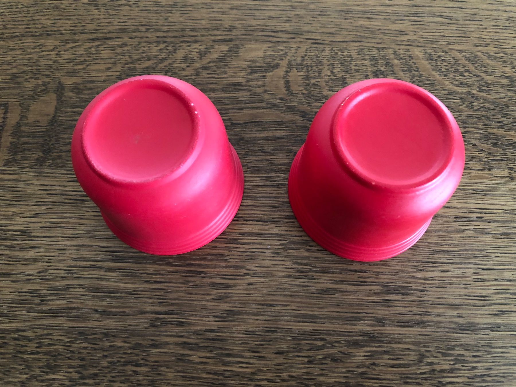Blumentöpfe: 2x petit Pot de fleur Rouge framboise – Gebraucht aus St-Aubin FR von Tiweety 1