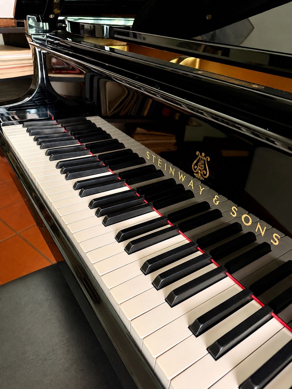 Steinway Strumenti musicali: Steinway & Sons B-211 – état exceptionnel – Usato da Nyon venduto da Oceandrive305 1