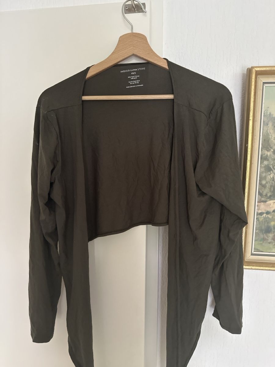 Top: Indigo Luna wrap top  – Usato da Confignon venduto da mel_9m6w 1