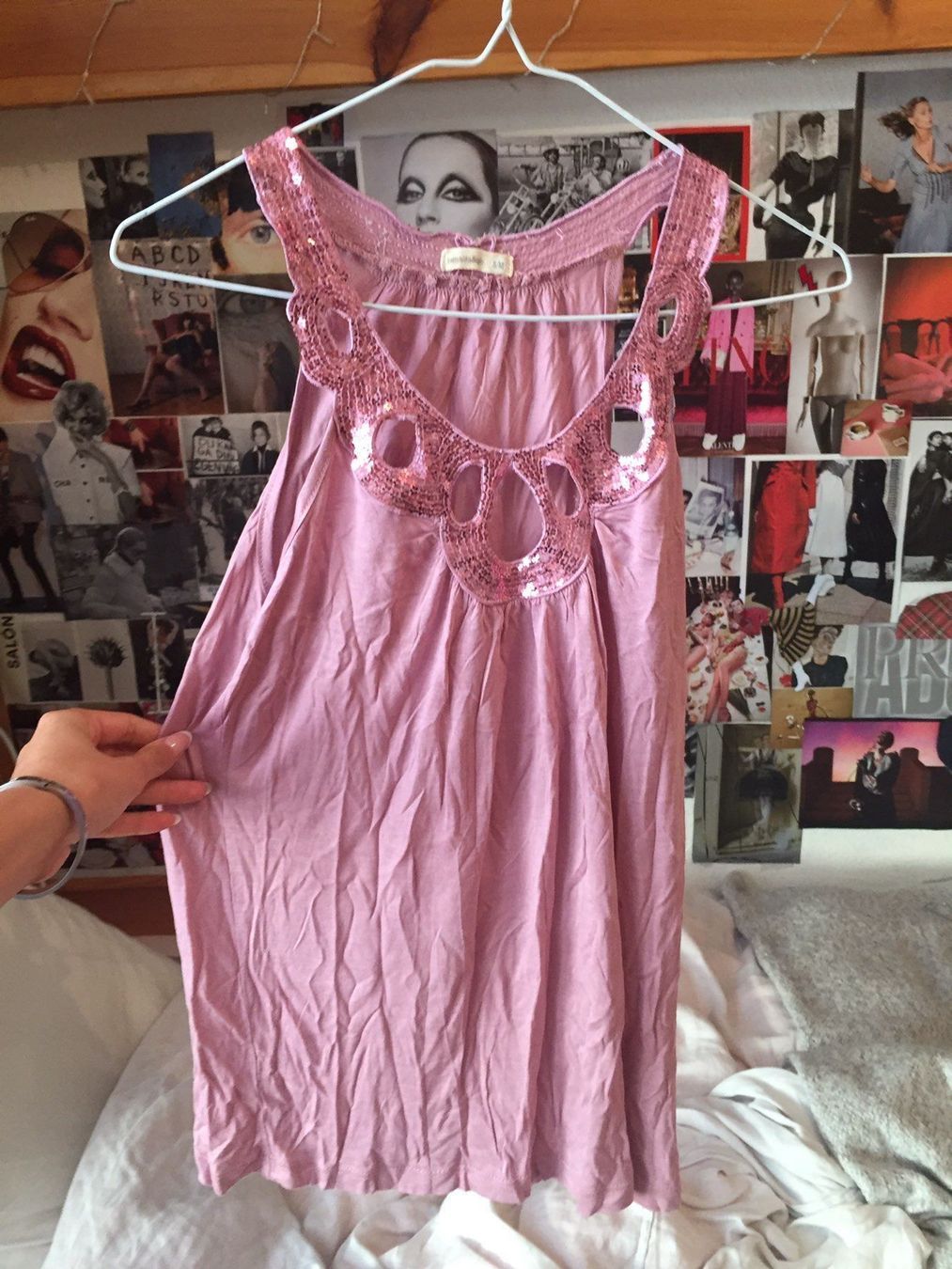 Top: Petit top rose paillettes. Envoi poste +2 chf – Usato da Küssnacht am Rigi venduto da FFKA