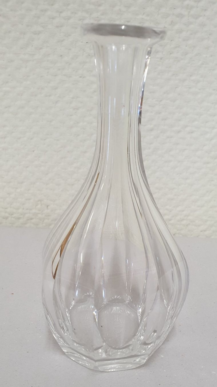 Baccarat Vasi & Recipienti: Baccarat Vase oder Karaffe – Usato da Emmen venduto da magelan