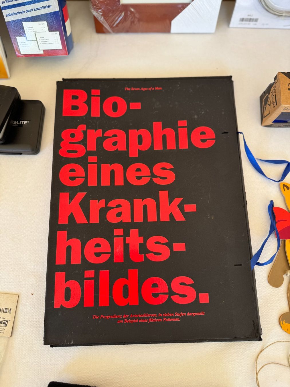 Foto & Immagini: Kunstmappe Biographie eines Krankheitsbildes, 7 Poster – Nuovo (secondo la descrizione) da Riehen venduto da lor_d5w8