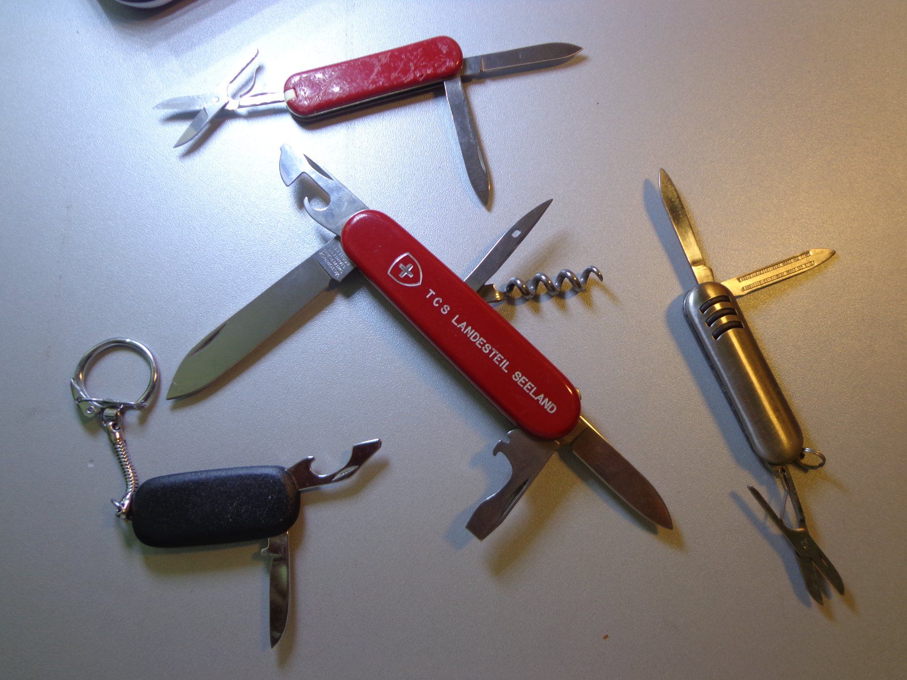 Victorinox Coltelli tascabile: Taschenmesser Lot – Usato da Hinterkappelen venduto da Roku5 1