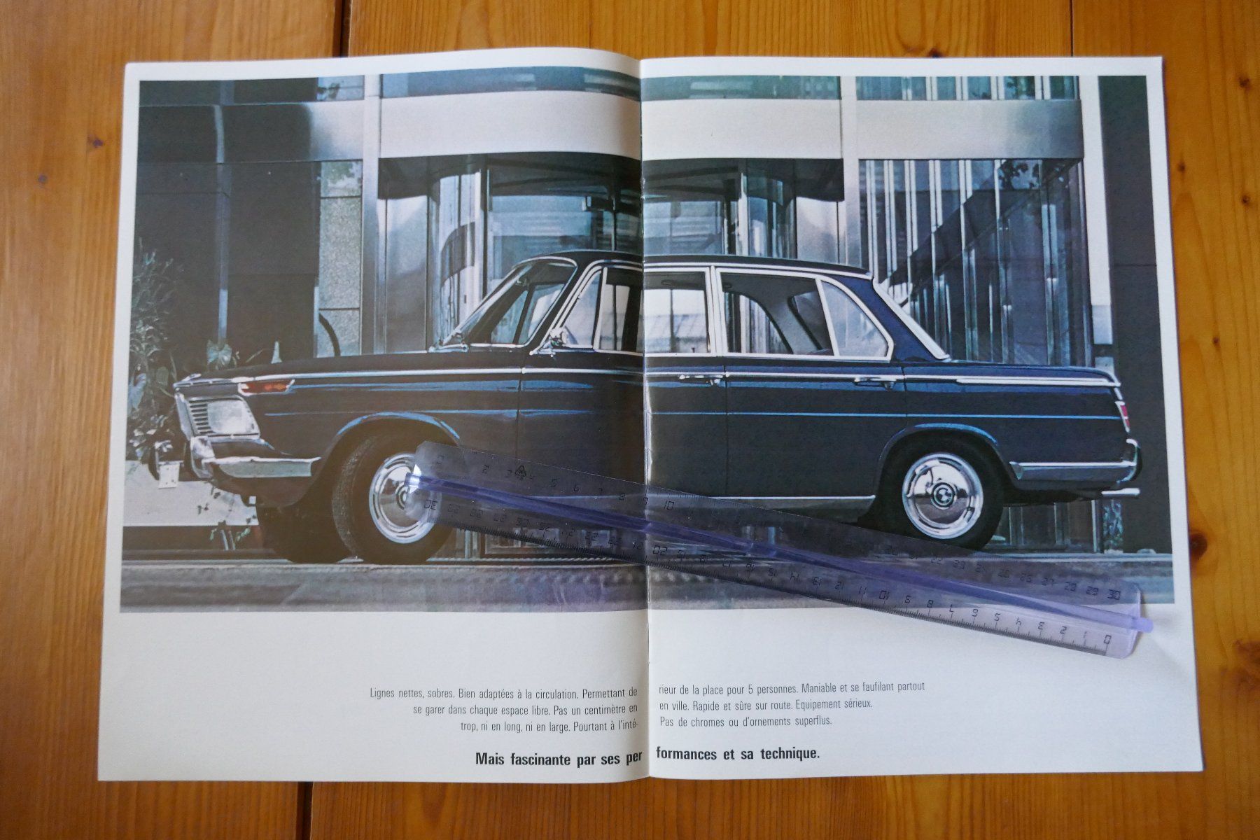 BMW Documenti: BMW 2000  Originalprospekt – Usato da Madiswil venduto da ML911 1