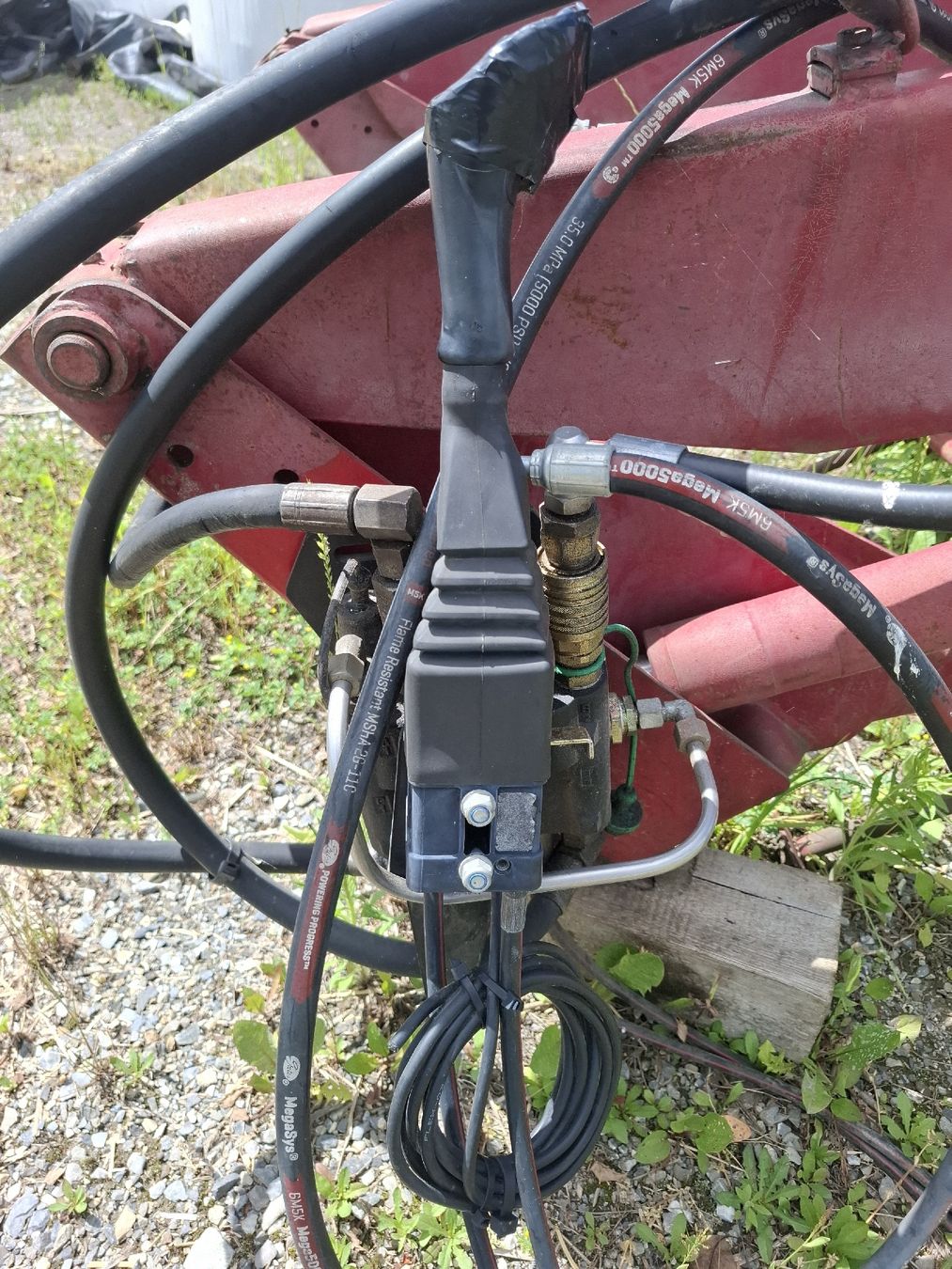 Tutte le macchine: Frontlader Alö QUICKE 2560 – Usato da wattenwil venduto da chropfagrar 2