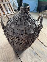 Korbflasche / Weinflasche im Korb, Deko, Vintage