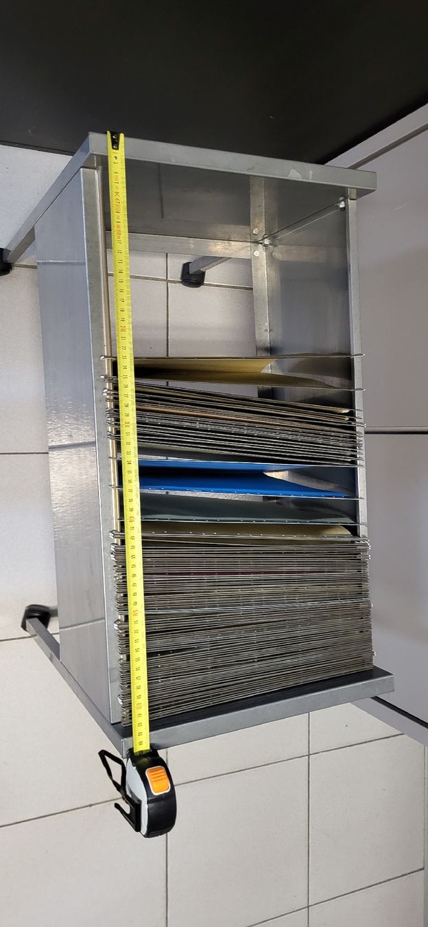 Banconi: 2 Rollcontainer für Hängeregister mit 57 mappen – Usato da Figino venduto da mayam63 1