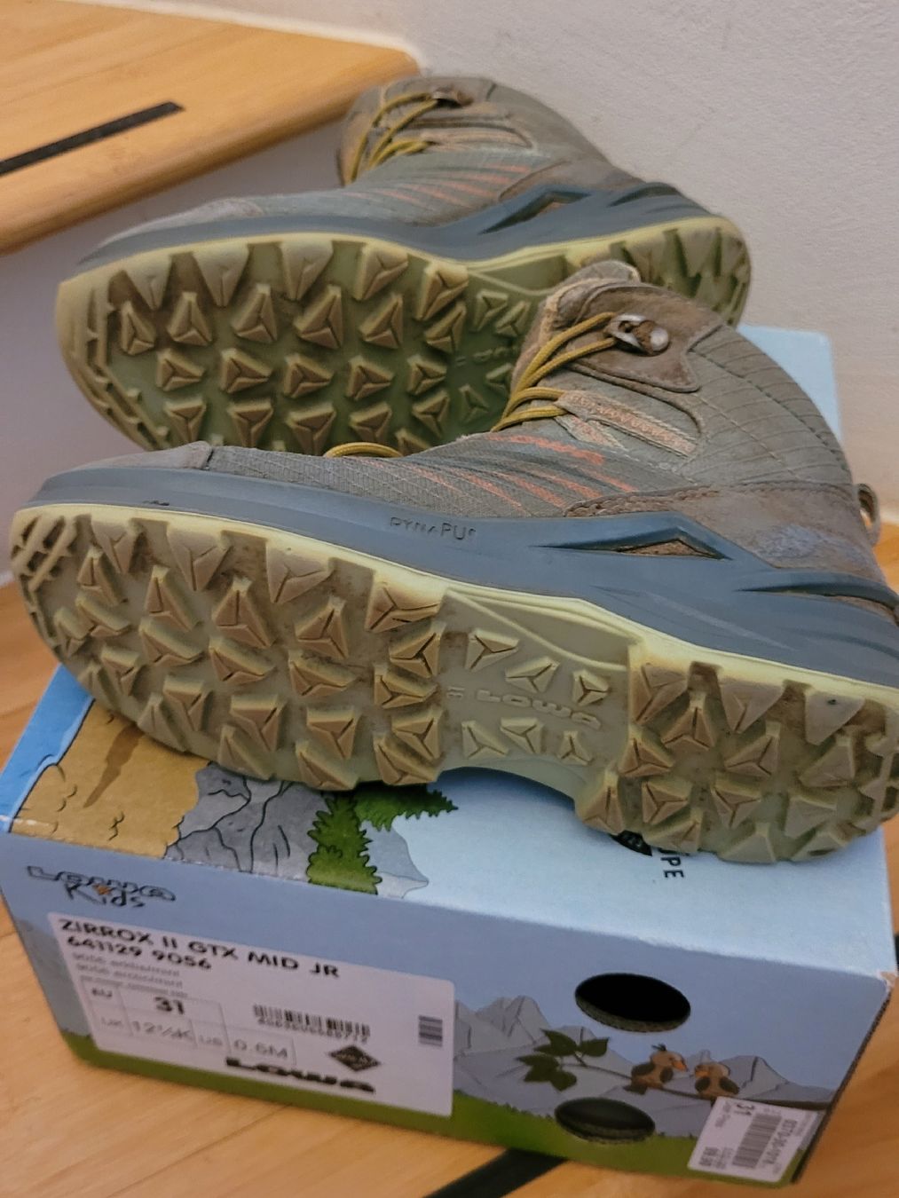 Lowa Scarpe per ragazzi: Lowa Wanderschuhe Gore-Tex Gr. 31 – Usato da Winkel venduto da Tongabonga 2