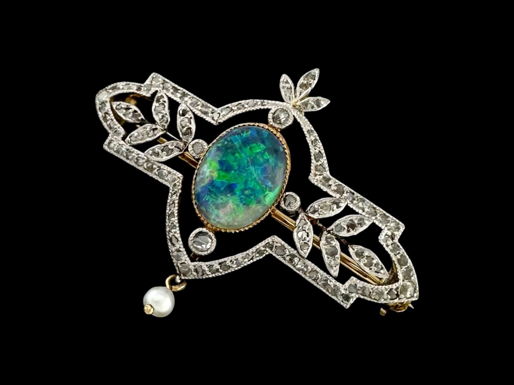 Spille & Fermagli: Jugendstil Opal - Diamant - Perlen - Brosche um 1910 – Usato da Zuzwil SG venduto da artimmo 1