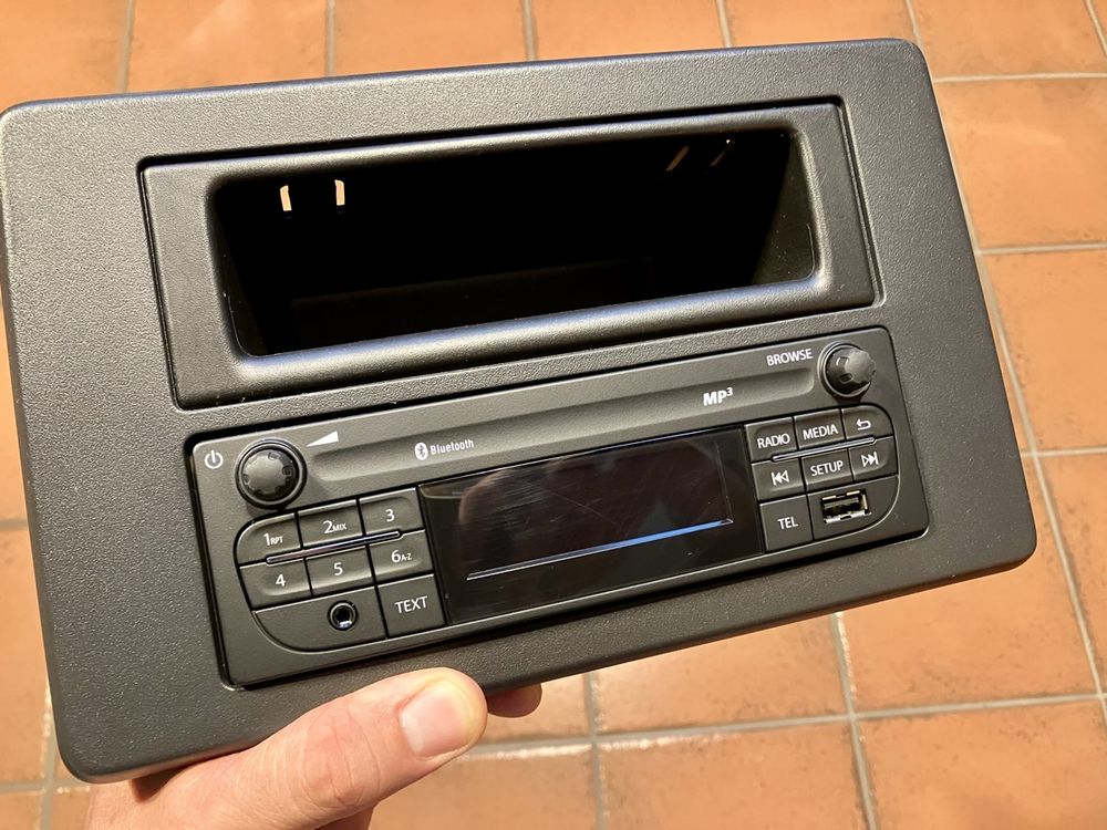 renault-master-iii-radio-plus-konsole-gebraucht-in-eschen-f-r-chf-21