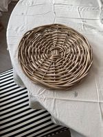 Dekorative Tischsets aus Rattan, neuwertig, 6 Stück!