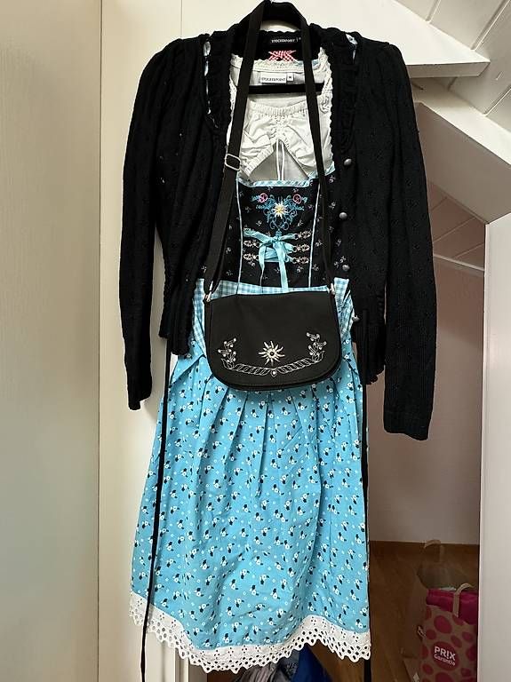 Vestiti: Dirndl Komplettset Stockerpoint – Usato da Winterthur venduto da julia.hofer