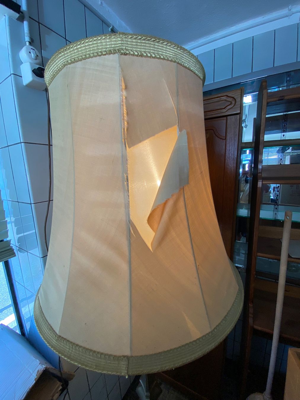 Lampade: Stehlampe Messing Jugendstil mit Schirm, funktionsfähig – Usato da Amden venduto da dubaibaba 5