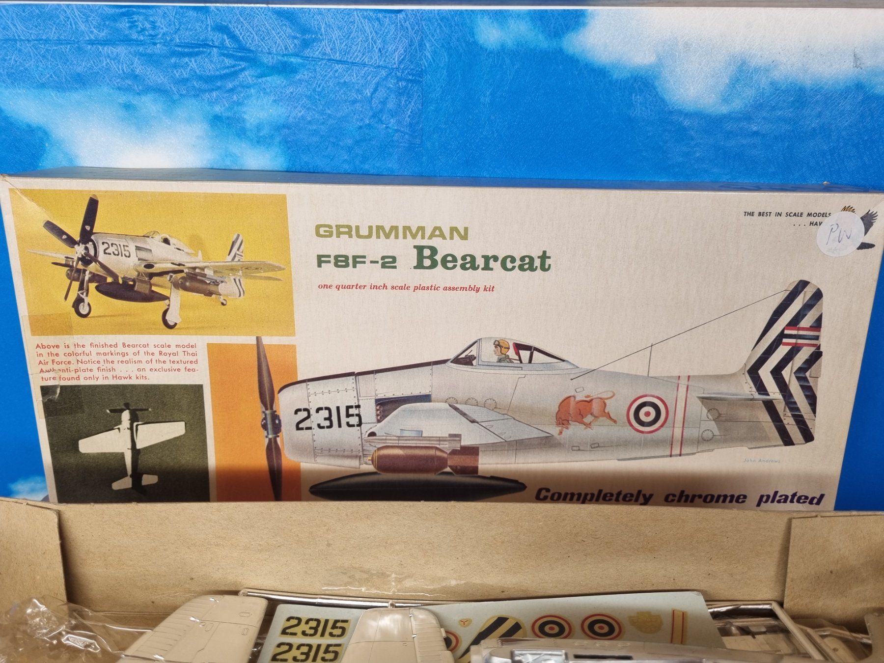 Kit di modellismo & Modellini statici: GRUMMAN F8F-2 BEARCAT 1:48 HAWK – Usato da Männedorf venduto da Modell-Spezialisten 1