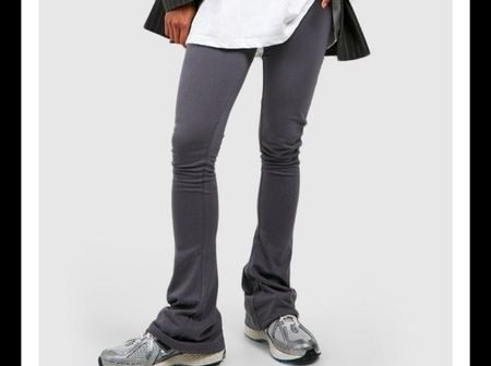 ausgestellte Leggins