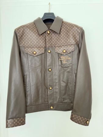 Giacca in pelle sfilata Louis Vuitton