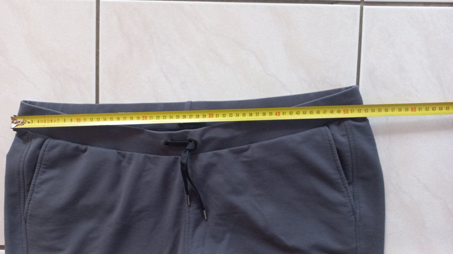 Pantaloni: Schneider Trainingshose  dunkelgrau, warm. – Usato da Winistorf venduto da acreativ 1