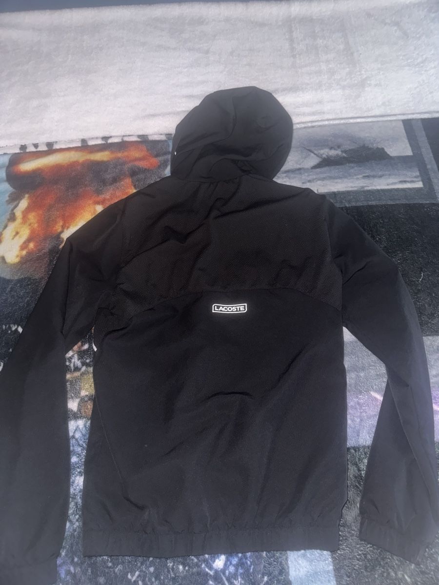 Lacoste Giacche:  Schwarze Lacoste Jacke wie neu – Nuovo (secondo la descrizione) da Oberglatt ZH venduto da benedita871682 2