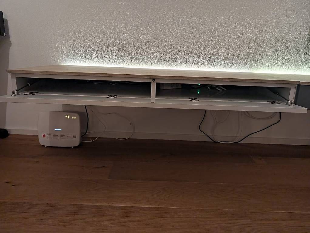 Mobili TV: TV-Möbel Spectral – Usato da Erlinsbach venduto da Caroline89 1