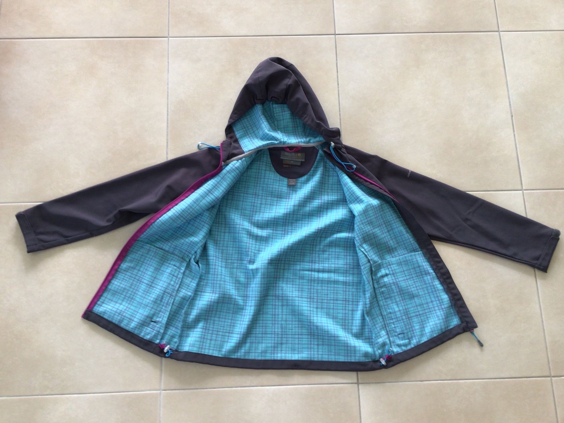 Giacche: Regatta Softshell Jacke, Damen Gr. 36 – Usato da Frauenfeld venduto da Stehojen 4
