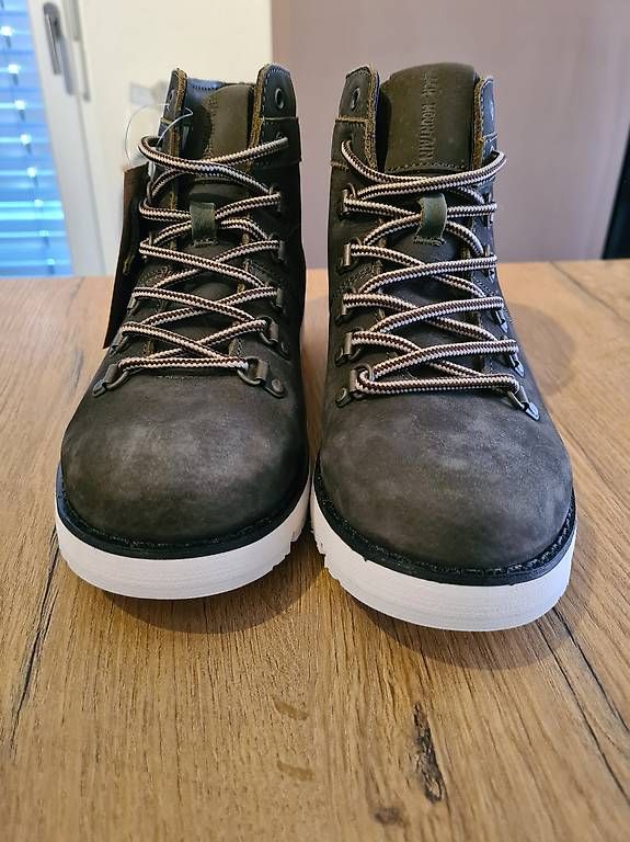Chaussures femmes: Beach Mountain Stiefel Gr.38 NEU – D'occasion à Rupperswil par Homer20 4