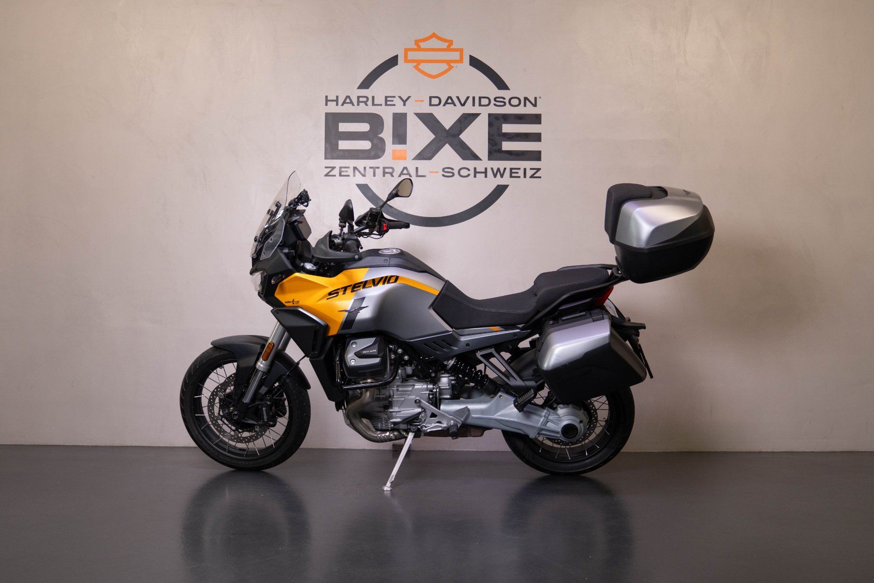 Moto Guzzi Enduro: Moto Guzzi Stelvio – Usato da Hünenberg venduto da Maxim369 2