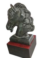 Tete de cheval en bronze avec socle en bois