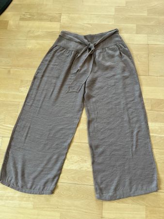 luftig leichte Damen Hose in ca. Gr. 38, Beige