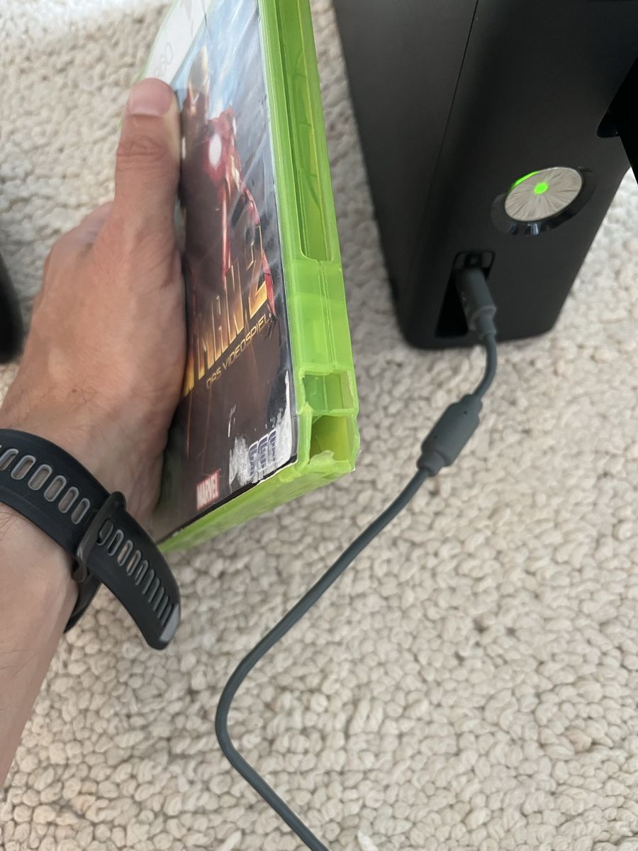 Giochi: Xbox 360 + 4 Controller + Iron Man 2 – Usato da Baden venduto da tob_t8gw 3