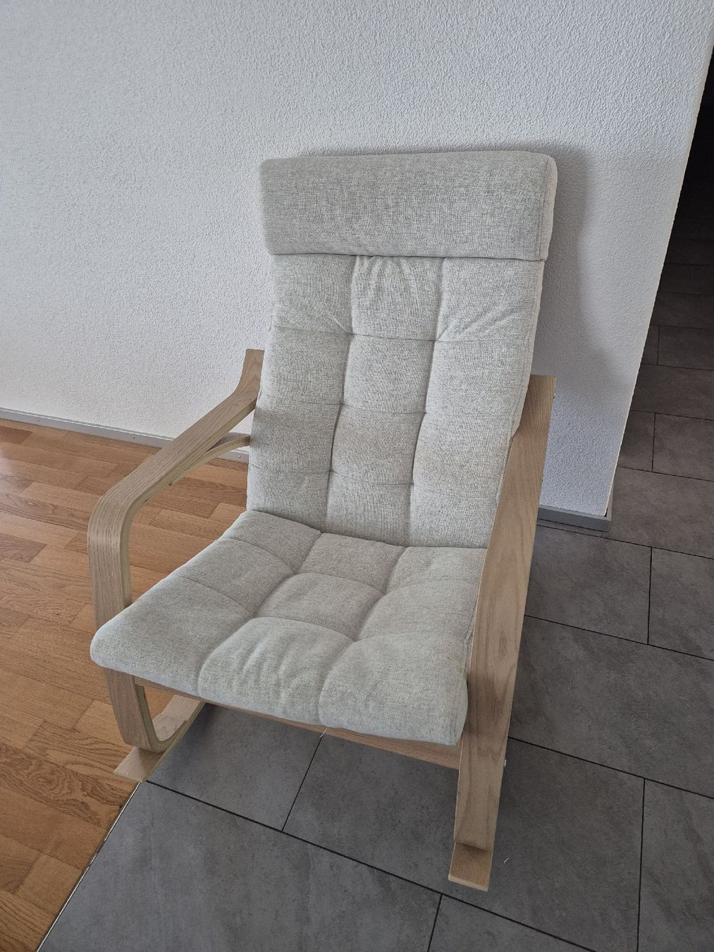 Ikea Poltrone: IKEA POÄNG Schaukelstuhl – Usato da Wallisellen venduto da nikkig.