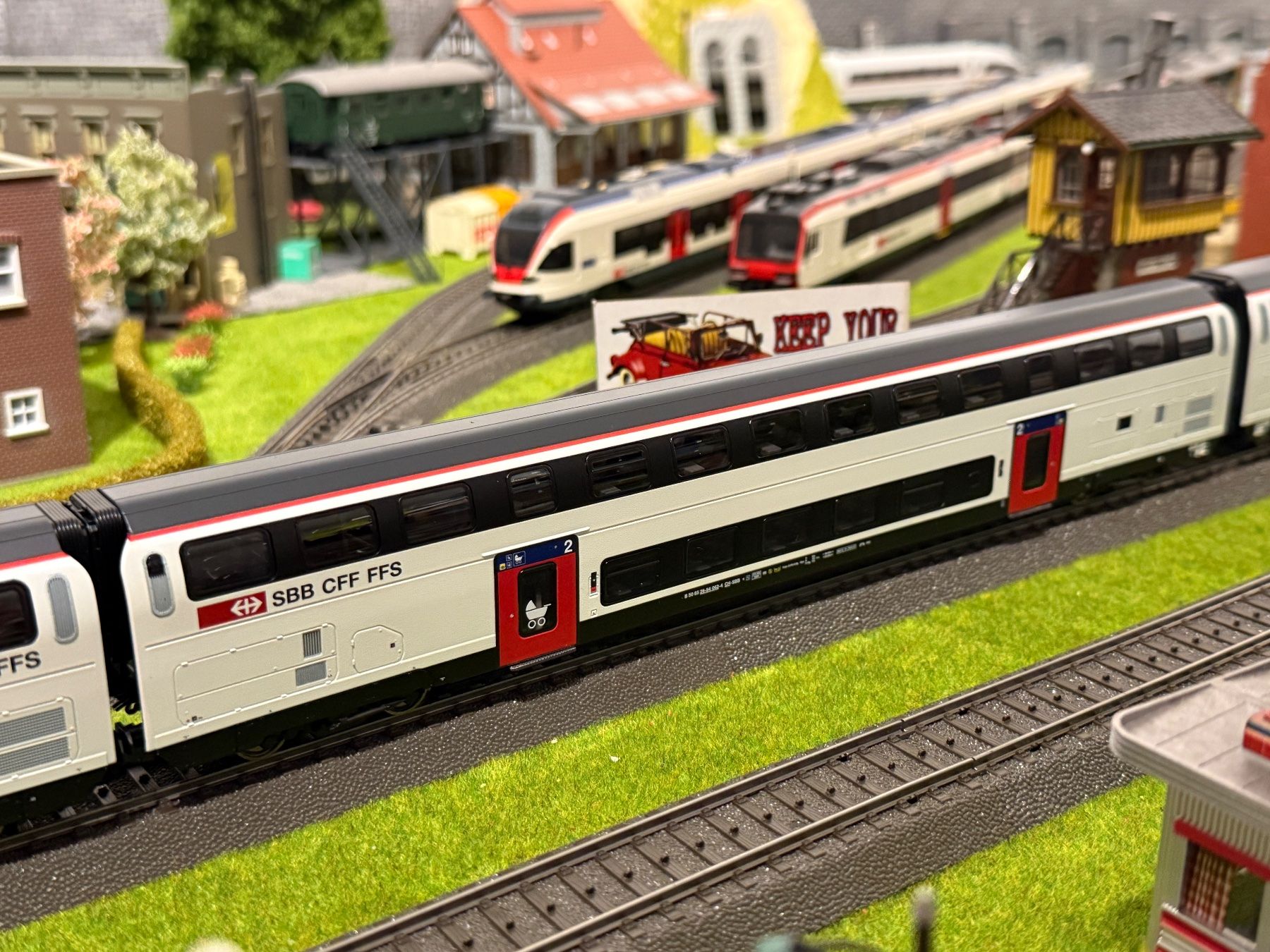 Roco Modellini di ferrovie: Roco - SBB IC 2020 "Refit" - h0, AC, digital, OVP – Nuovo (secondo la descrizione) da Solothurn venduto da NB_SO 5