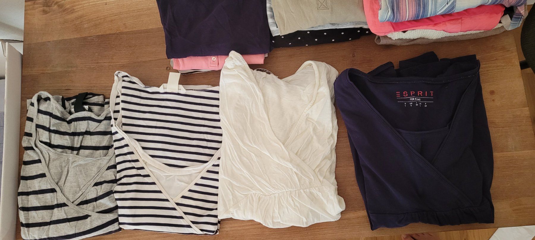 H&M Lotti di vestiti: Packet Schwangerschaftskleidung - H&M Gr. S – Usato da Winterthur venduto da furrerlu 2