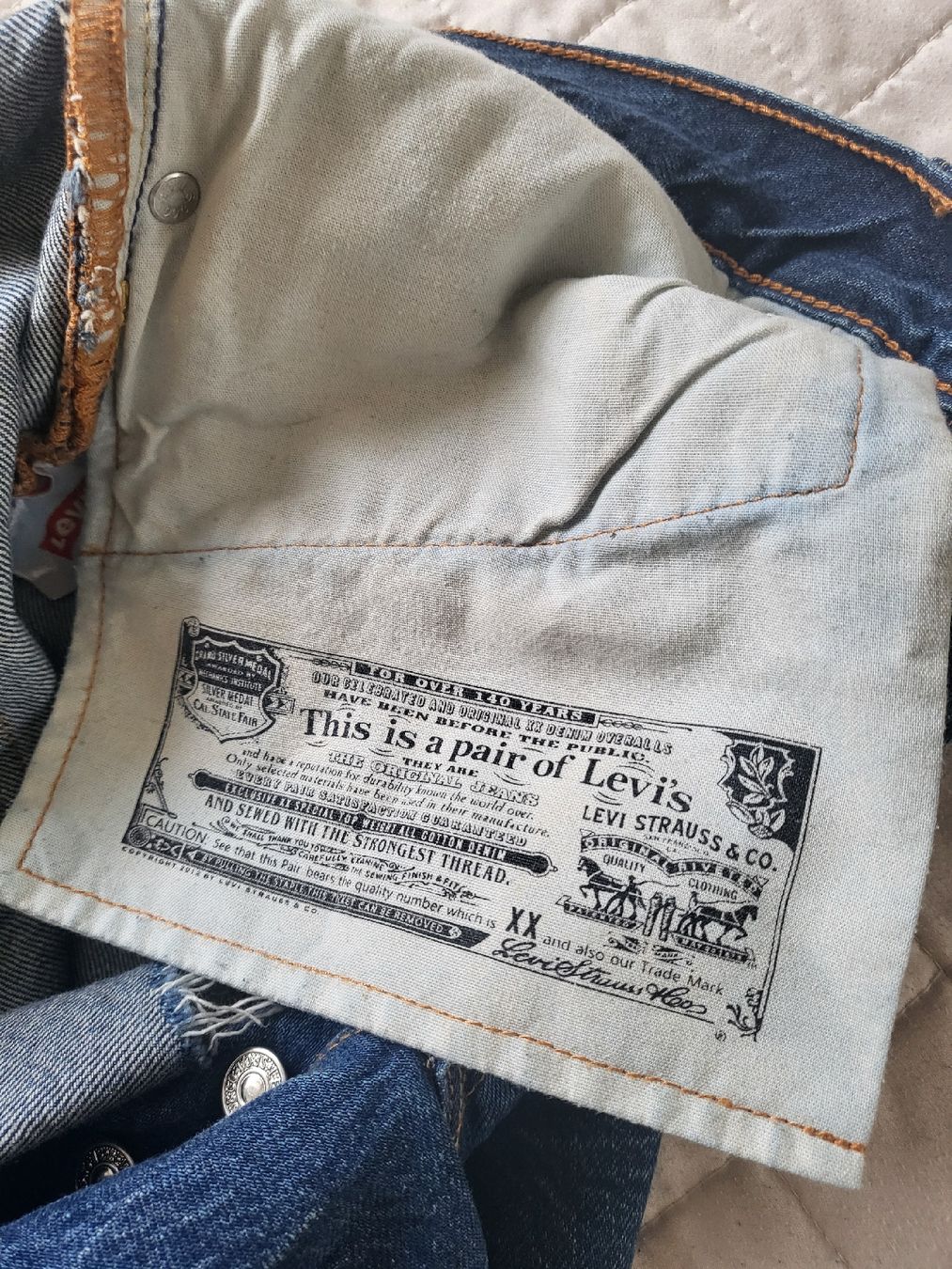 Levi's Jeans: Levi's Premium Denim Shorts, Size 30 – Gebraucht aus Sarmenstorf von zuz_q5kq 2