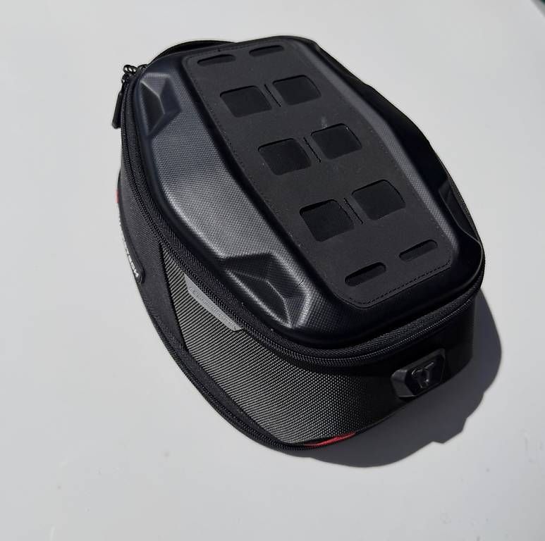 Topcase: Sacoche de réservoir + Top-cases  – Usato da Satigny venduto da z750