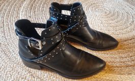Schwarze Stiefeletten Nieten Gr. 40