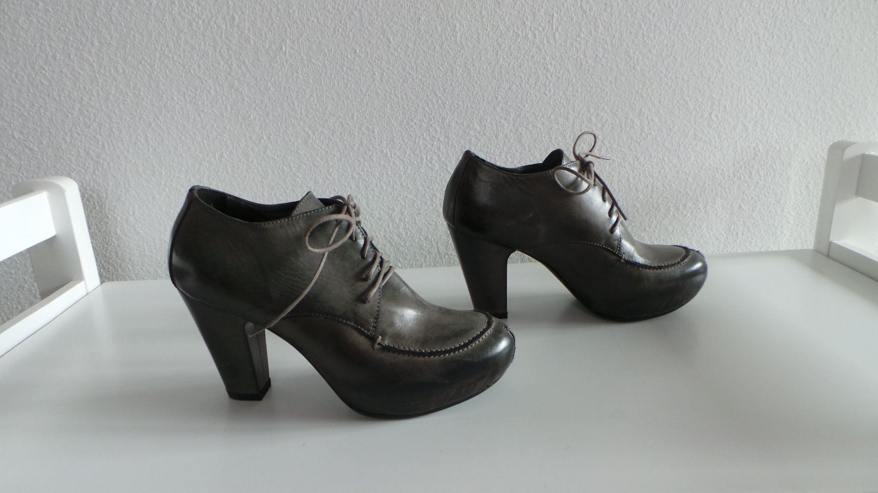 Damenschuhe: VIC MATIÉ PLATEAU-SCHNÜRSCHUHE – Neu (gemäss Beschreibung) aus Eschenbach SG von Lady020