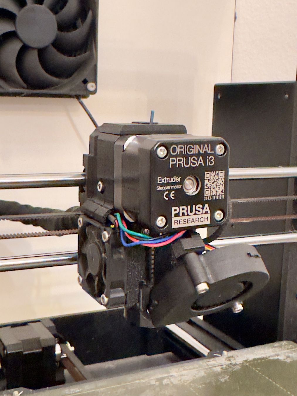 Prusa Imprimante 3D: ORIGINAL PRUSA i3 MK3S - 3D-Printer - mit Gehäuse und Filter – D'occasion à Basel par sstube91 3