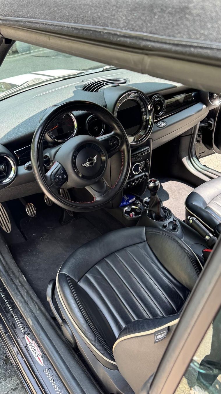 Mini Autos: MINI Cooper John Cooper Works Cabriolet/ 211PS – Gebraucht aus St. Moritz von Malera86 3