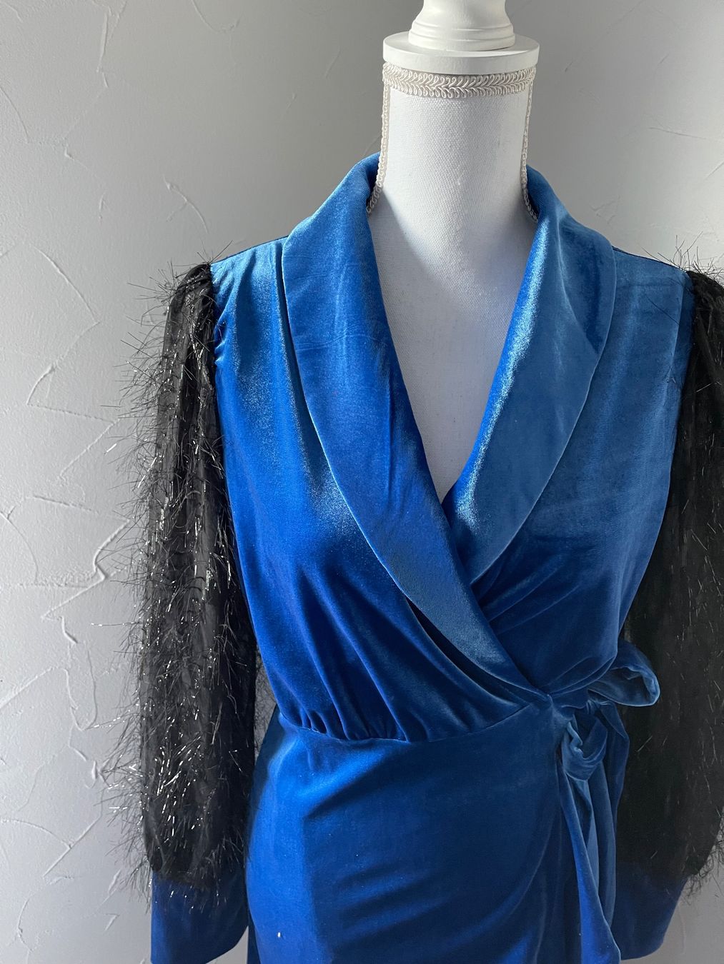 Kleider: Schönes königsblaues Samt-Kleid S – Neu (gemäss Beschreibung) aus Dietikon von Nieselchen 1