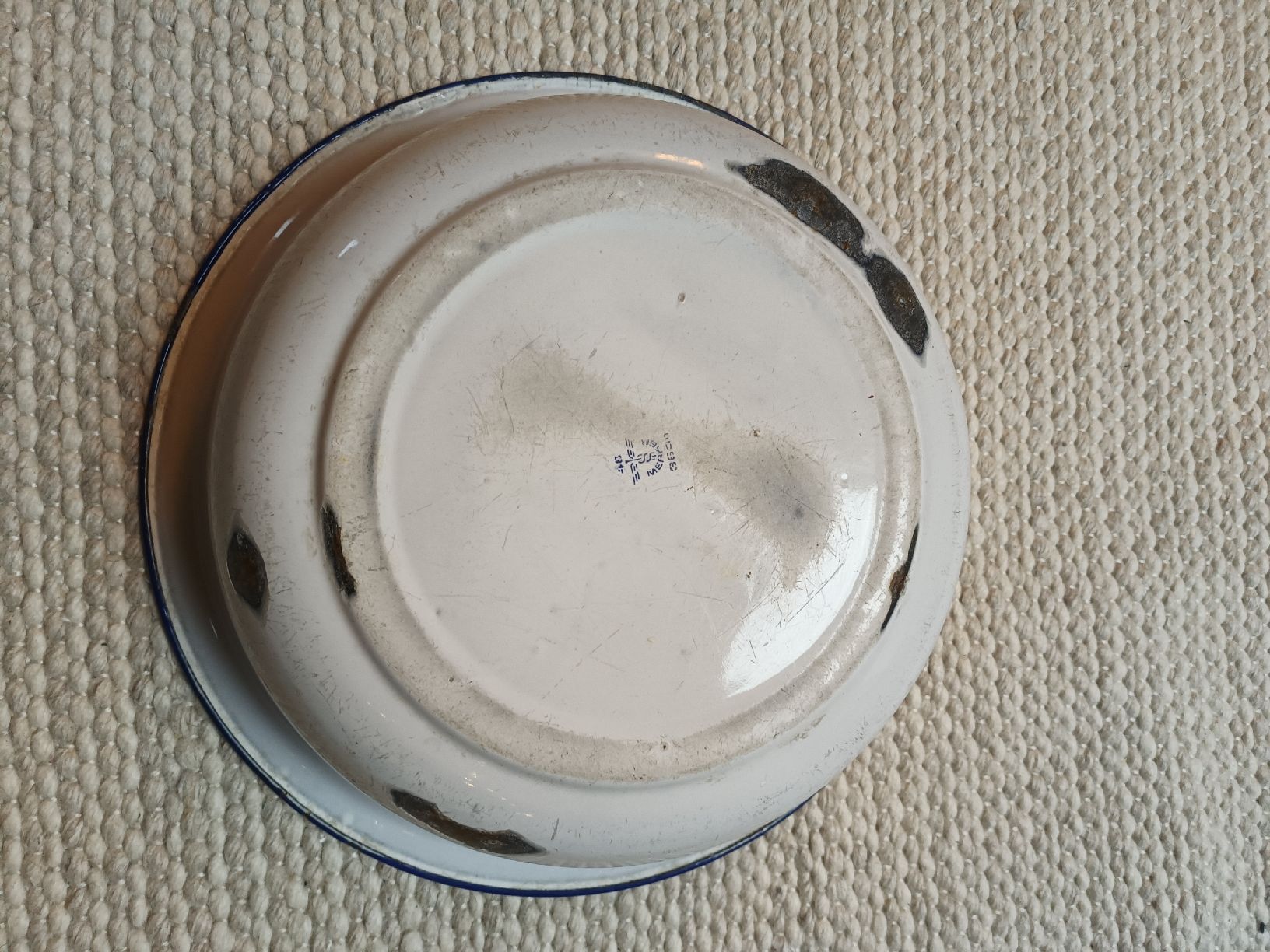 Ciotole: Vintage Emaille Schüssel, Durchmesser 36cm – Usato da Winterthur venduto da Schellinator 1