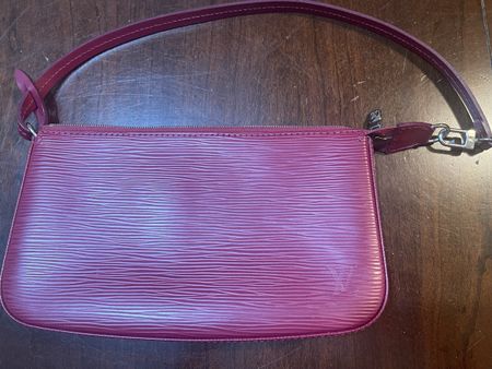 Sac Louis Vuitton Pochette Accessoires Épi Rouge