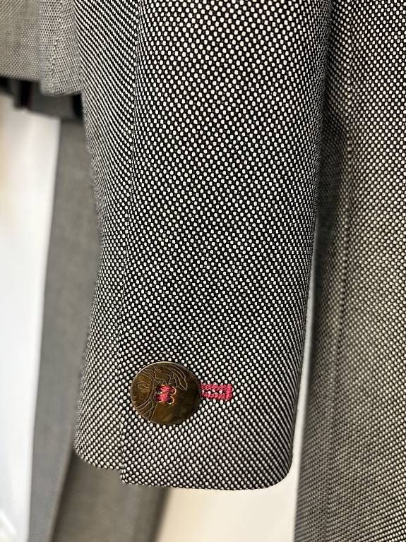 Anzüge & Kostüme: Tailleur Versace – Gebraucht aus Soazza von afa_r6cx 4