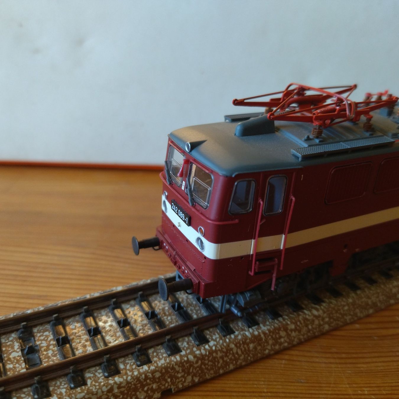 Brawa Modelleisenbahnen: Brawa Lok DR 242 (942) – Gebraucht aus Basel von BeanieUp 3