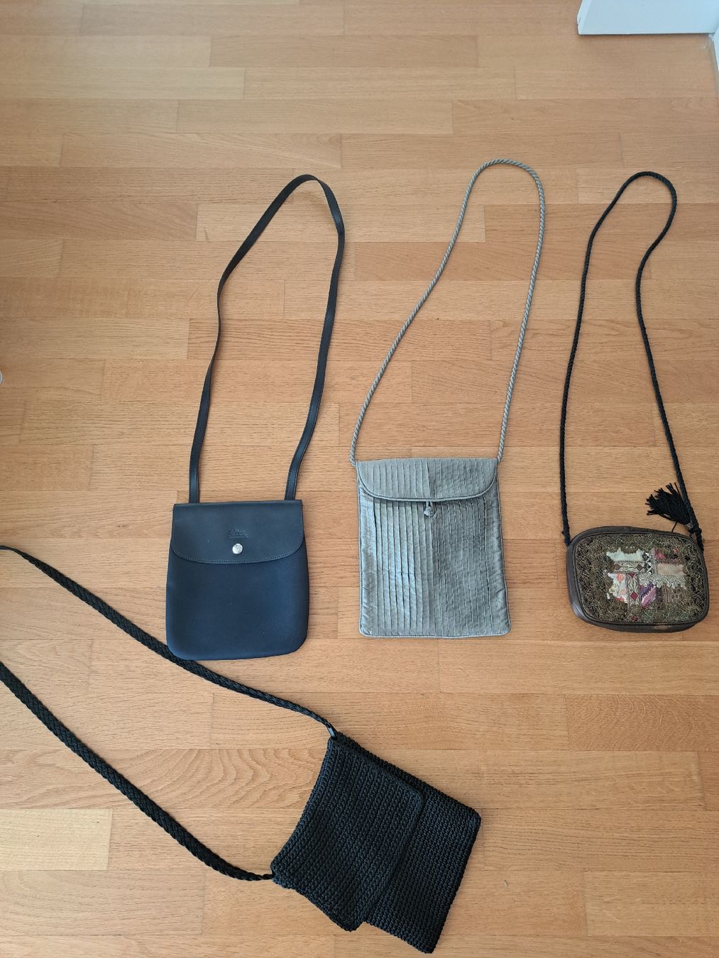 Longchamp Altro in  Abbigliamento & Accessori: 4 pochettes bandoulière – Usato da Zollikerberg venduto da ren_q7gc